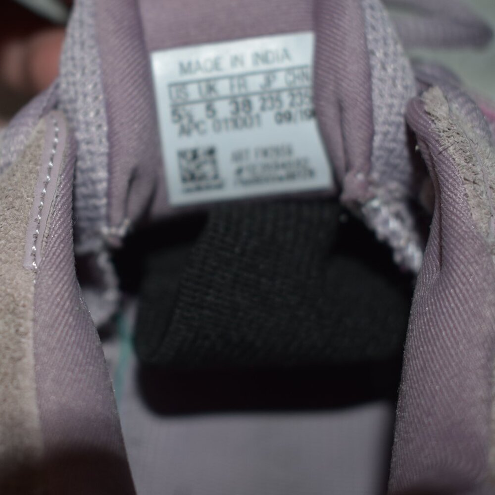 adidas Yeezy 500 'Soft Vision' FW2656 Size 5 in men's 7 in women's  EUC … - Picture 7 of 10